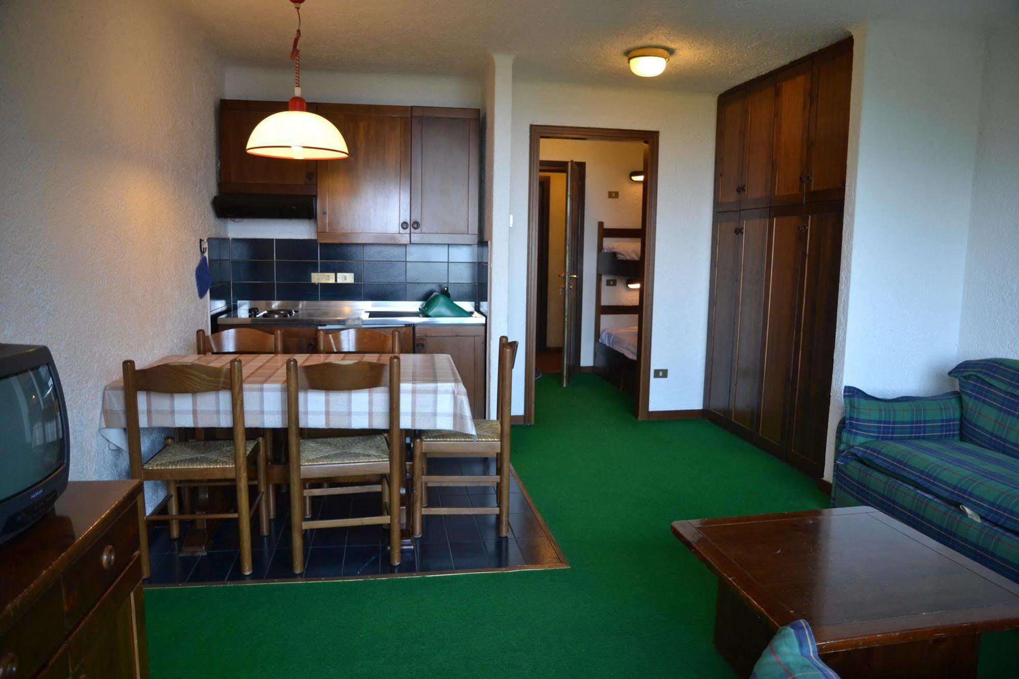 Residence Le Baite Artogne Eksteriør billede